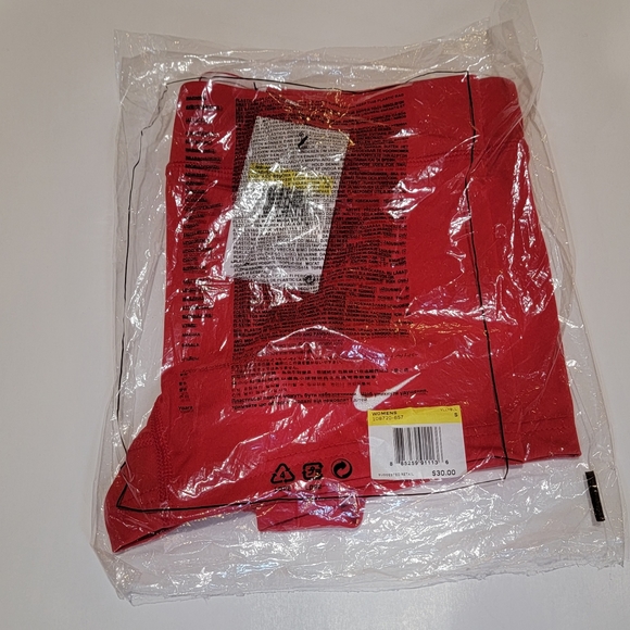 Nike Women's Red Volleyball Shorts Size Small - Picture 4 of 7